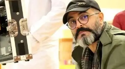 یک کارگردان سینما مقابل نیروگاه دماوند چادر زد