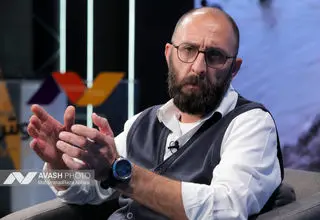 سانسور واقعیت بحران؛ فقط آگاهی مردم را مخدوش می‌کند/ زندگی مردم بعد از فجایع را در قاب‌هایم ثبت کردم