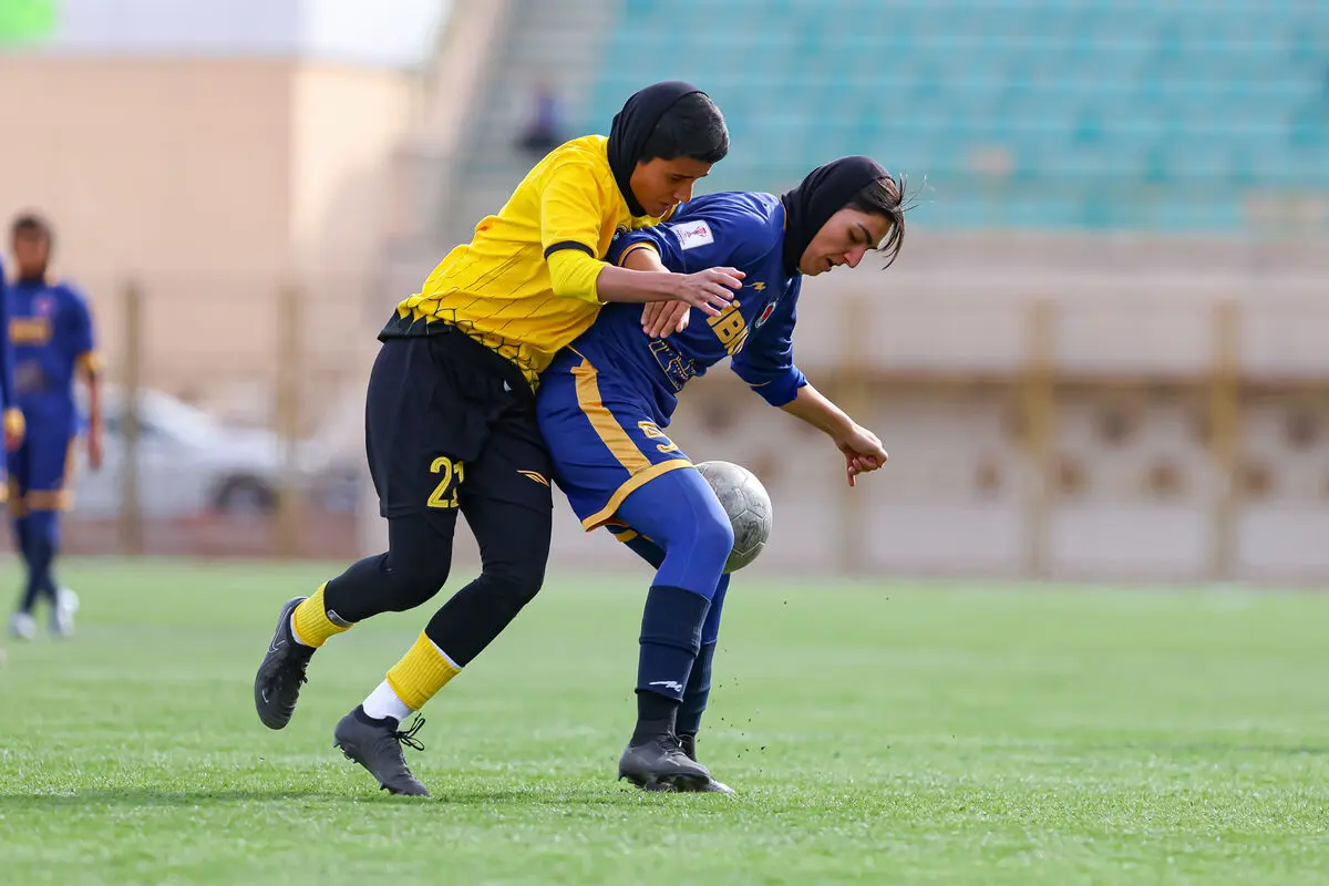 فوتبال زنان، خاتون بم و سپاهان