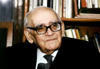 نابغه‌ای که مهندس و ادیب بود