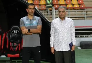 مربی استقلال قراردادش را فسخ کرد