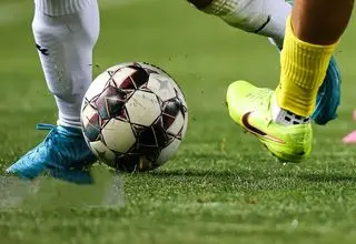 کامبک طلایی در نقش‌جهان