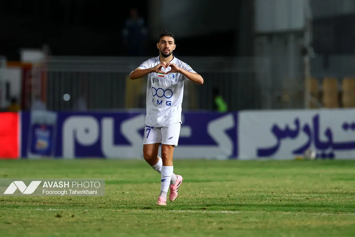 لیگ برتر فوتبال - استقلال و چادرملو