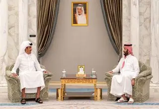 گفت‌وگوی تلفنی امیر قطر و ولیعهد عربستان درباره آخرین تحولات منطقه