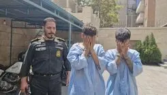 گردنبند قاپی در کریمخان +  عکس 