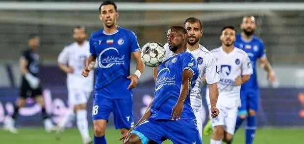 اکبرپور: سرمربی استقلال باید مراقب هیجانات خود باشد