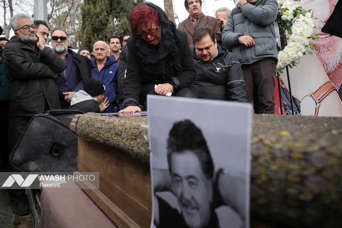 مراسم تشییع پیکر «رضا رویگری»