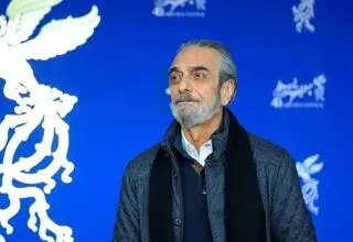 اولین تصویر از مزار زنده‌یاد همایون ارشادی در کرج