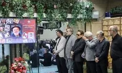 مراسم یادبود اکبر عبدی برگزار شد؛ پخش سریال‌ها بعد از صفر