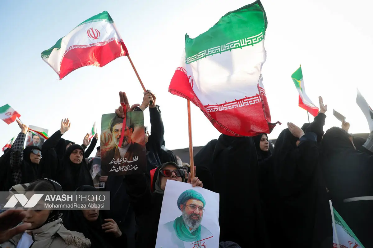 مراسم بیعت با سومین رهبر انقلاب اسلامی در تهران