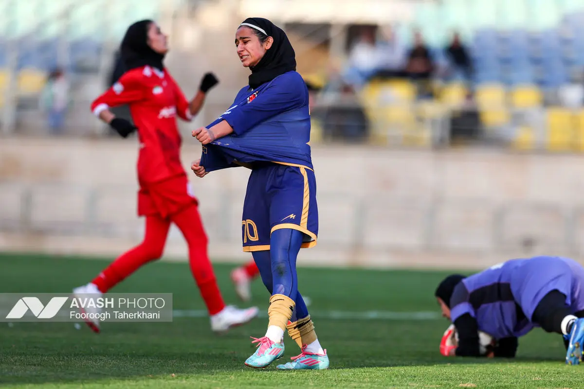 لیگ برتر فوتبال زنان - پرسپولیس و خاتون بم