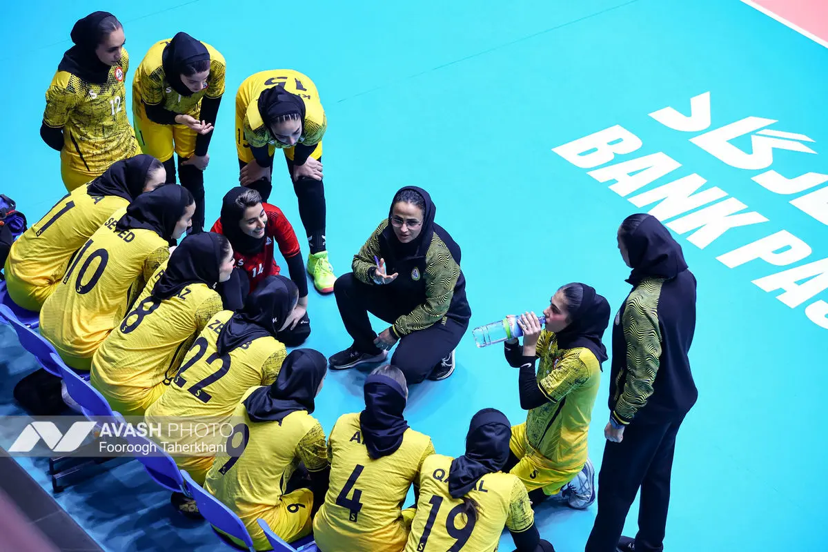 لیگ برتر والیبال زنان _ سایپا ۳ و نفت امیدیه صفر