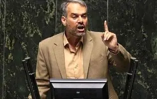 هیچ حکومتی، با حمله هوایی سقوط نمی‌کند 