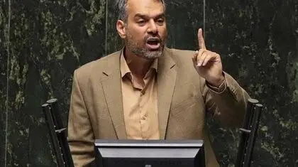 هیچ حکومتی، با حمله هوایی سقوط نمی‌کند 