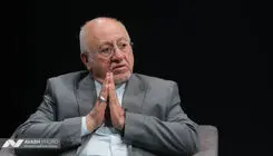 سرکلاس درس، نامه اخراجم از دانشگاه را دادند/ برخورد با لاریجانی، میرحسین موسوی و ظریف درست نبود