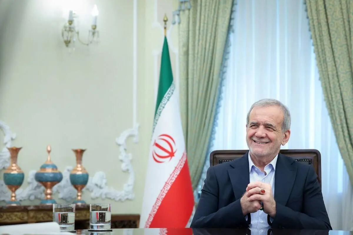 رئیس جمهور: ایران و آذربایجان خویشاوند یکدیگر هستند