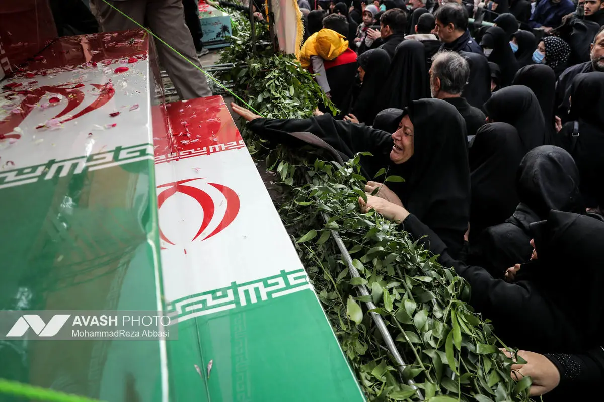 مراسم تشییع پیکرهای ۱۰۰ شهید گمنام - تهران