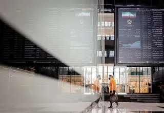 وضعیت بورس در هفته پایانی آبان ۱۴۰۴ | سهامداران بخوانند