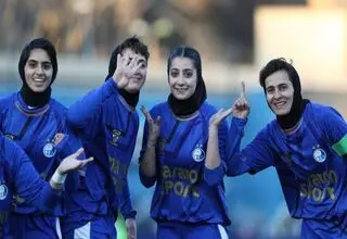 استقلال و فولاد، یک قدم تا لیگ برتر زنان