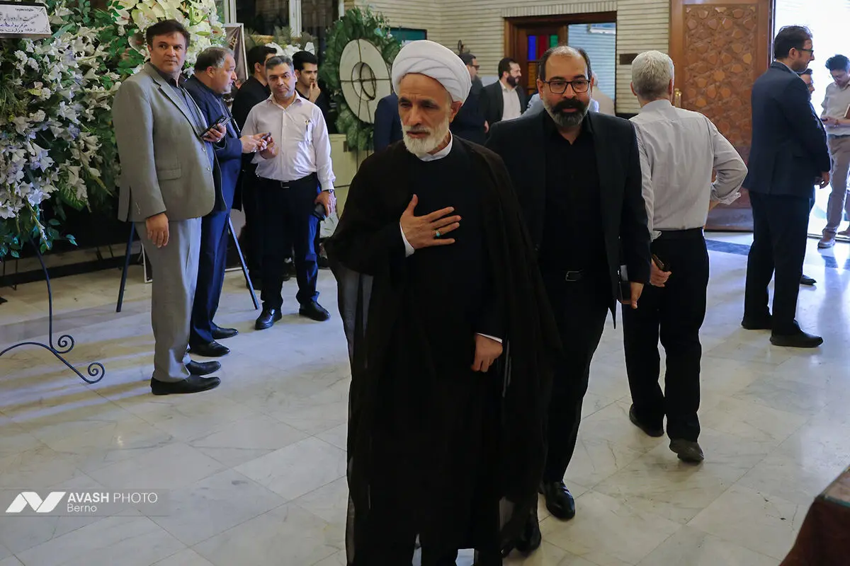 مراسم ترحیم مادر «سید مهدی طباطبایی» معاون ارتباطات و اطلاع‌رسانی دفتر رئیس جمهور