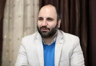 فرد توهین کننده به پزشکیان کیست؟ 