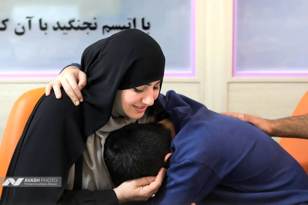 حضور قهرمانان ورزشی به عنوان سفیران اتیسم در انجمن اتیسم ایران