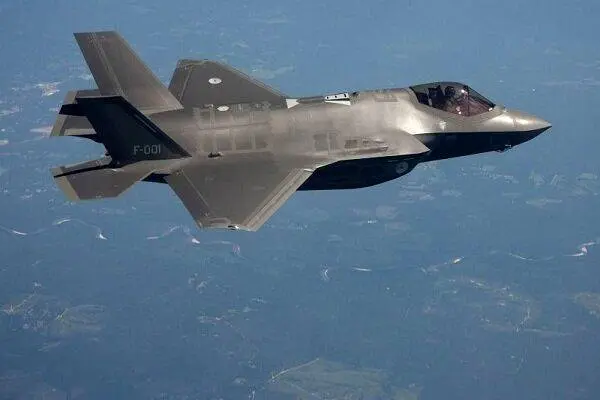 پدافند هوایی ایران دو جنگنده F-35 رژیم صهیونیستی را منهدم کرد