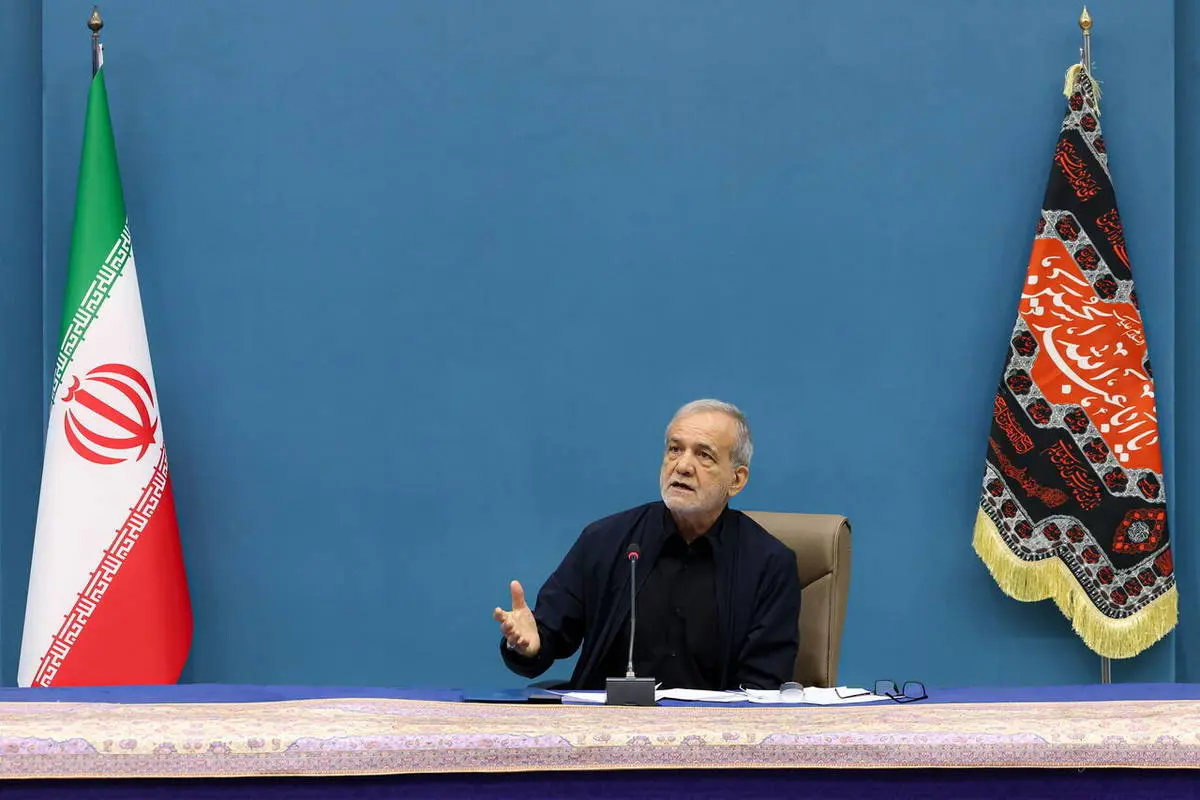 پزشکیان طرح جمع‌آوری گازهای مشعل ایلام را افتتاح کرد