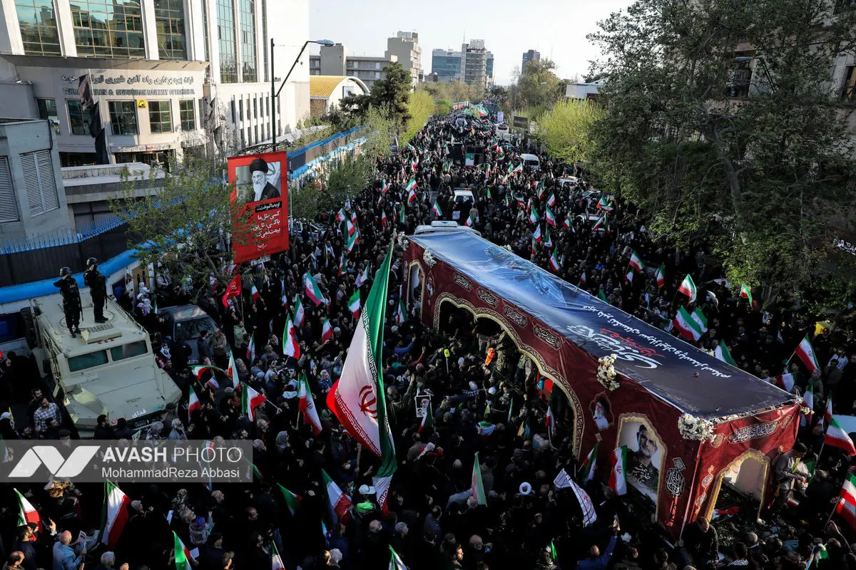 تشییع پیکر دریابان شهید «علیرضا تنگسیری» و جمعی از شهدای والامقام