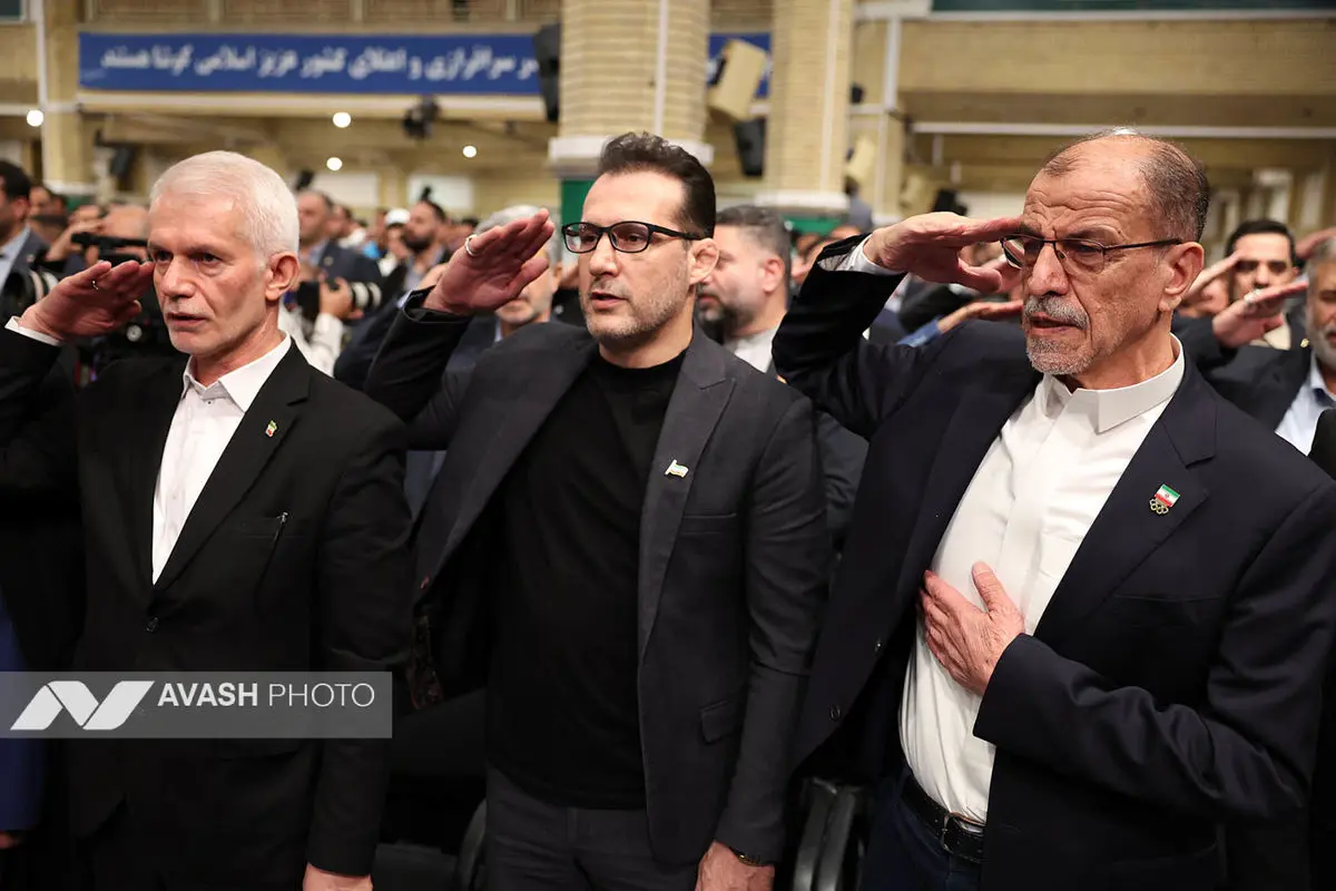 دیدار قهرمانان و مدال‌آوران ورزشی و المپیادهای علمی جهانی با رهبر انقلاب