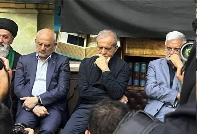 حضور پزشکیان در مراسم گرامیداشت شهدای اقتدار ارتش