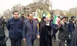 فشار دشمن هیچ تاثیری بر بصیرت و انسجام مردم ندارد