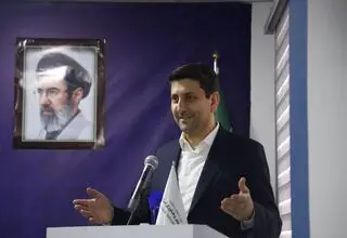 وزیر ارتباطات به قم سفر کرد