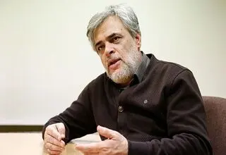 شیر، خوابیده‌اش هم از الاغ قدبلندتر است