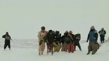 نجات ۱۶۰۰ تبعه افغانستان از برف و یخبندان