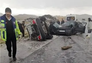 مرگ ۳ نفر در تصادف مرگبار در محور مشکین‌شهر – پارس‌آباد 