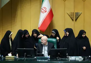 زنان برای قرار گرفتن در موقعیت‌های مشابه با مردان باید چندبرابر توانایی نشان دهند