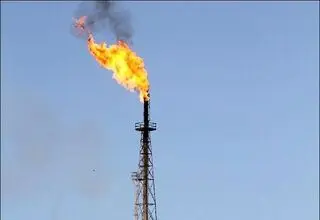 مشعل‌های صنعت نفت خاموش می شوند