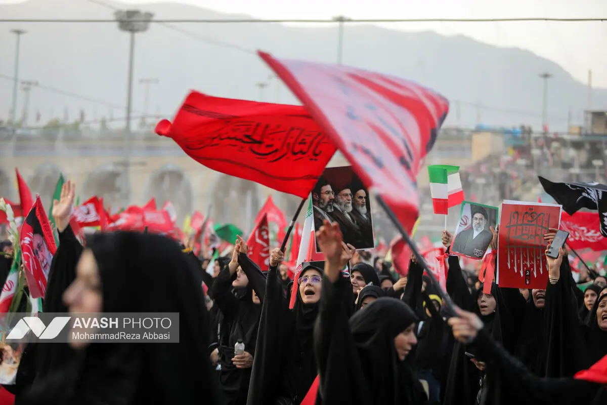 نخستین روز مراسم وداع با رهبر شهید انقلاب - ۲