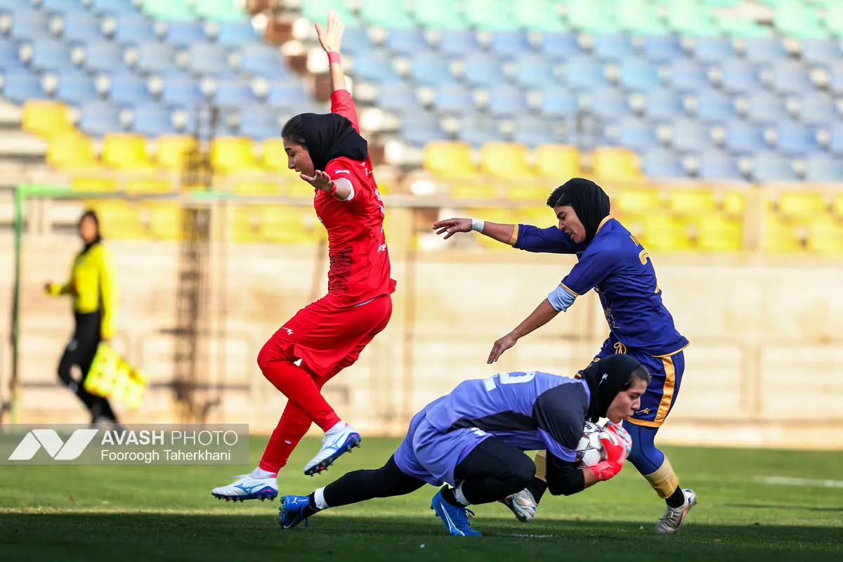 لیگ برتر فوتبال زنان - پرسپولیس و خاتون بم