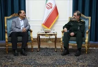 محسن رضایی: به هیچ وجه ذره‌ای از مواد هسته‌ای غنی شده از ایران خارج نخواهد شد