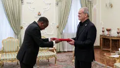 دریافت استوارنامه سفرای جدید 9 کشور توسط رئیس جمهور 