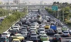 ترافیک عادی و روان در اکثر معابر تهران