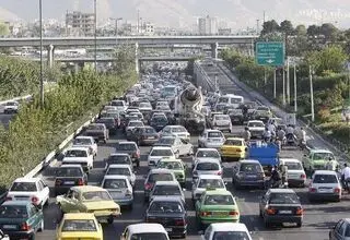 ترافیک عادی و روان در اکثر معابر تهران