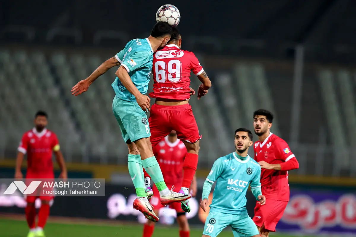 لیگ برتر فوتبال - پیکان و پرسپولیس