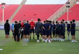 اسکوچیچ عصبانی شد / بیرانوند شال و کلاه کرد!