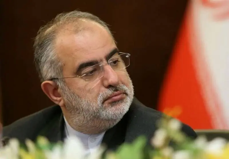 واکنش آشنا به حملات به ظریف: خیابان را گروگان نگیریم
