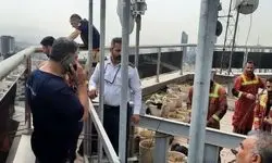 سقوط مرگبار کلایمر در برج ۲۱ طبقه خیابان ولیعصر/ یک کشته و یک مصدوم+تصاویر