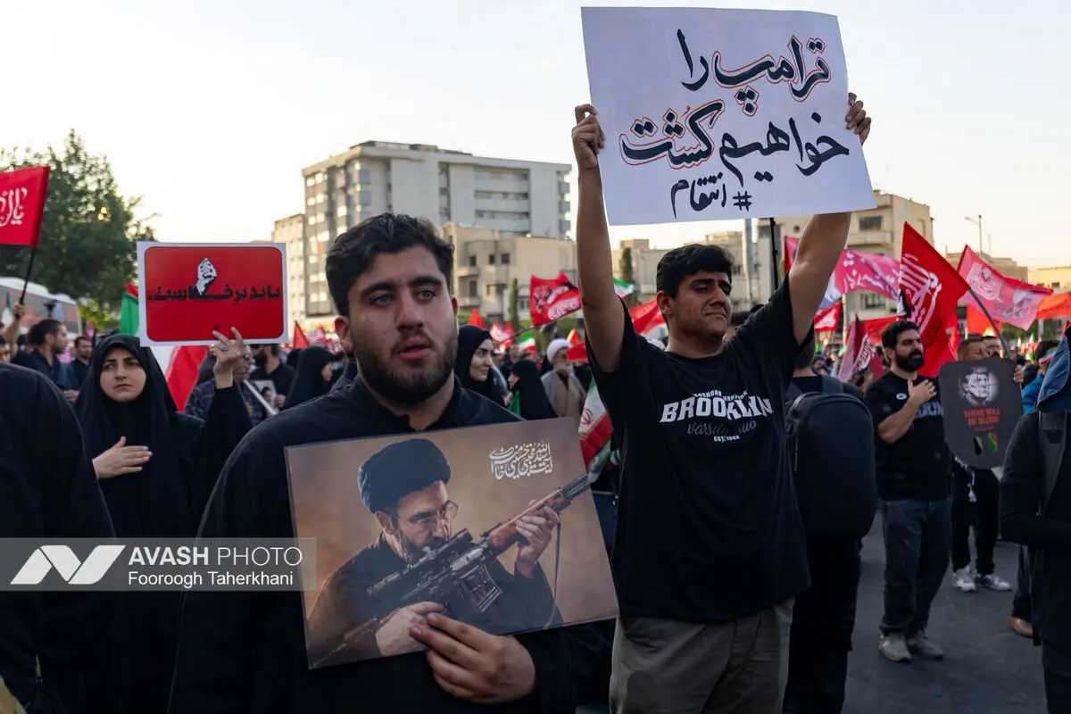 مراسم تشییع پیکر مطهر رهبر شهید انقلاب در تهران - ۴