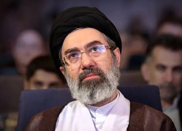 رهبر انقلاب: کلید هرچه قوی‌تر شدن ایران، مرزشکنی علمی نخبگان است